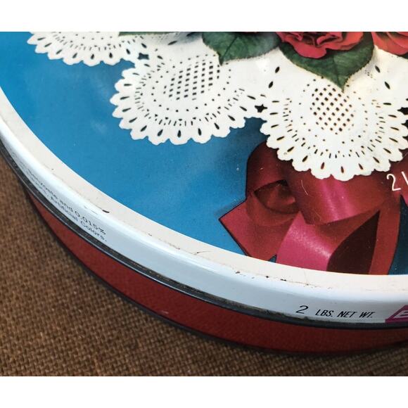 Vintage Brach’s Comtessa Chocolates Candy Gift Tin Red Rose Lace Doily Romantic - Picture 11 of 16